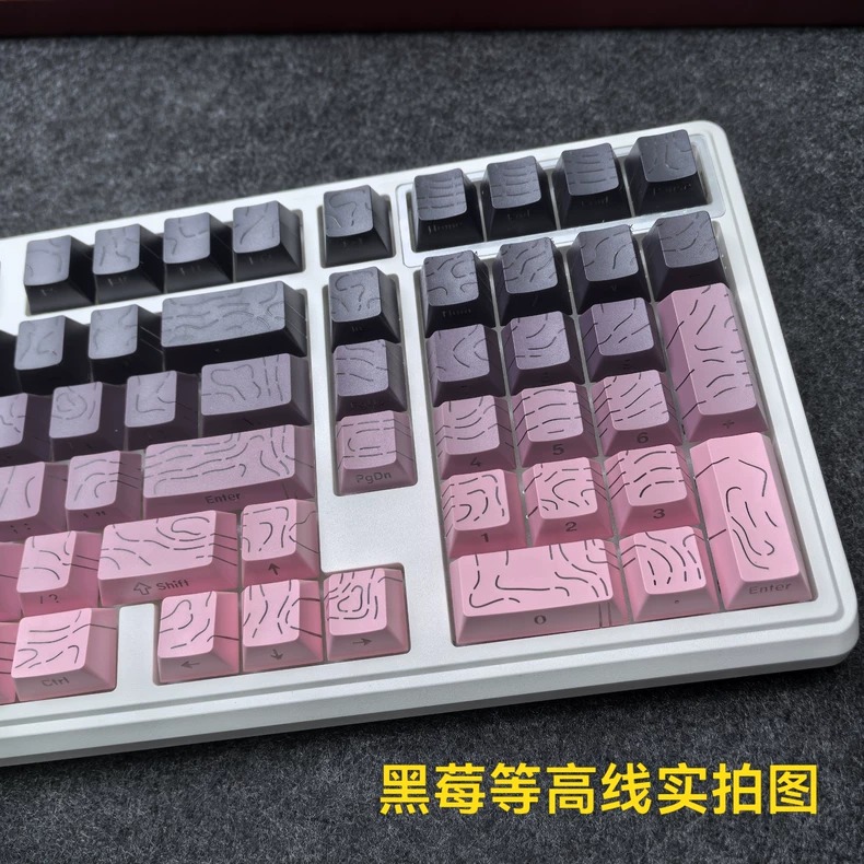 现货全新, 亏钱卖 新品上市 等高线白色/黑色 线条裂纹/字符双发光 侧刻,97键 适配87键以下(含87键)全系列键位 黑莓/极昼/抹茶/星辰紫等高线渐变键帽 现货全新, 亏钱卖 新品上市 等高线白色/黑色 线条裂纹/字符双发光 侧刻,97键 适配87键以下(含87键)全系列键位 黑莓/极昼/抹茶/星辰紫等高线渐变键帽